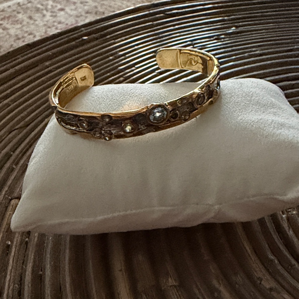 Rustic Cuff Signature - Picture 2 of 2